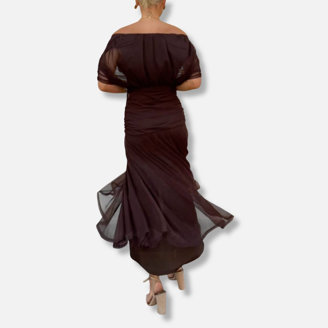 Luna | Elegant Dress With V-Neckline