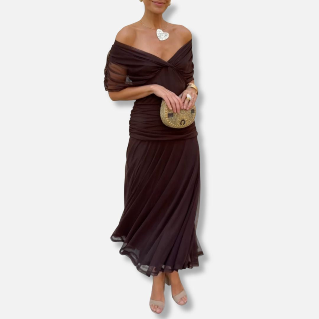 Luna | Elegant Dress With V-Neckline