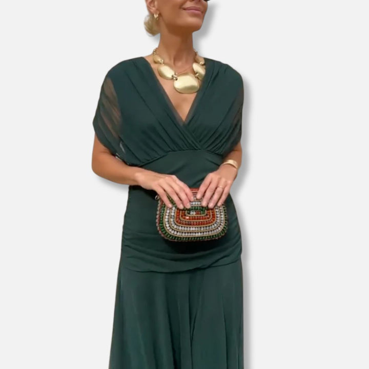 Luna | Elegant Dress With V-Neckline